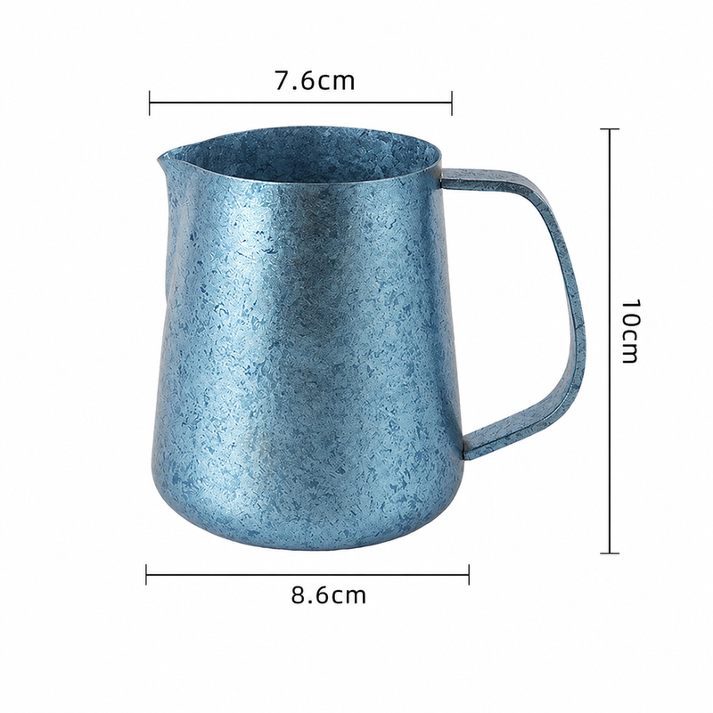Jarra Yozcoffee para latte art de titanio puro, 420 ml, pico fino, azul/rosa/plata - imagen del producto